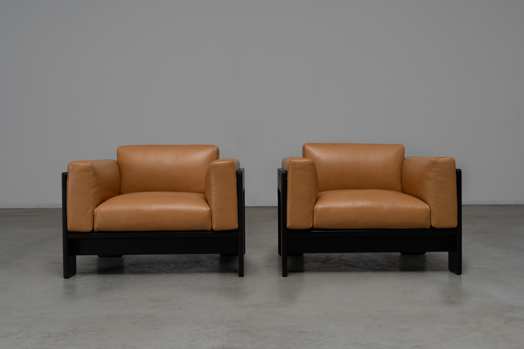 A pair 'Bastiano' lounge chairs - Tobia & Afra Scarpa